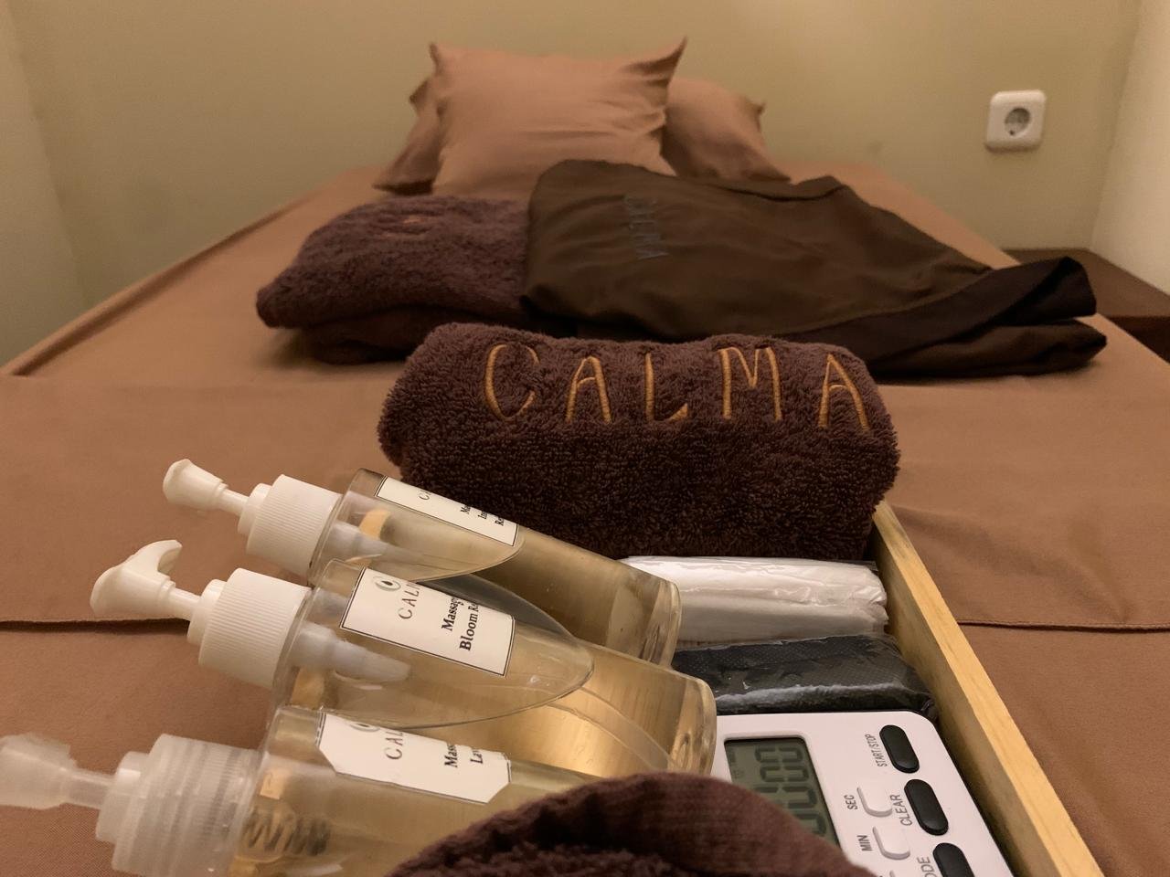 Suasana ruang massage yang menenangkan, nyaman di citra raya